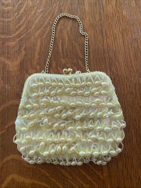 Pearl-Embellished Butter Yellow Evening Clutch with Gold Chain Strap